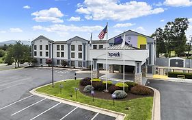 Spark By Hilton Waynesboro